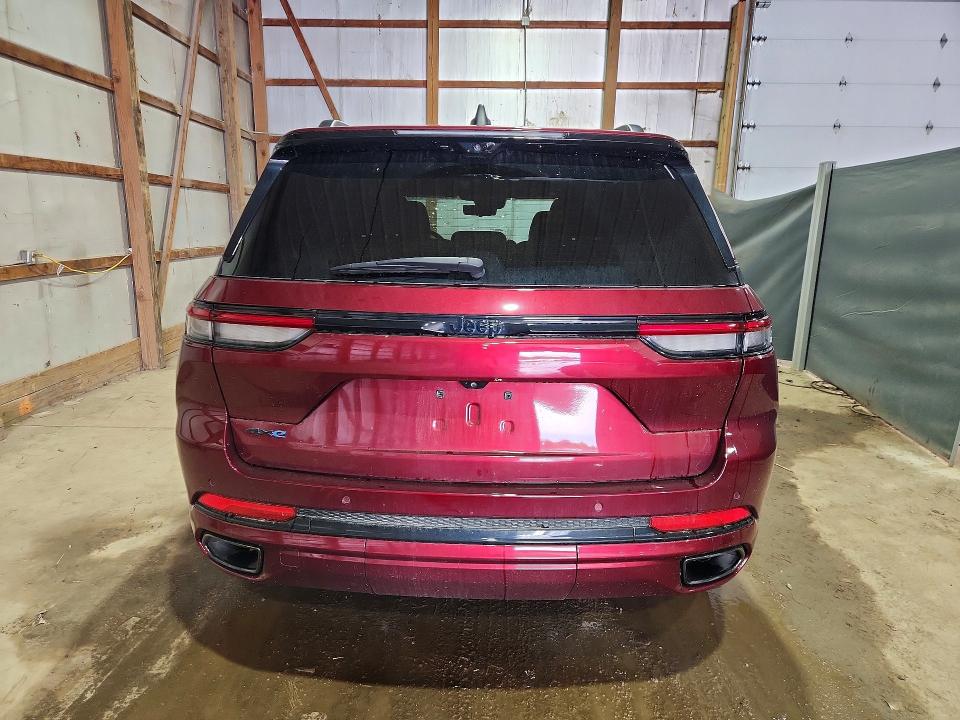 2024 Jeep Cherokee VIN 1C4RJYB63R8534354 COPART salvage auction — HAIL, Salvage Title, sold $15,400 on 2026-08-03 (photo 6)
