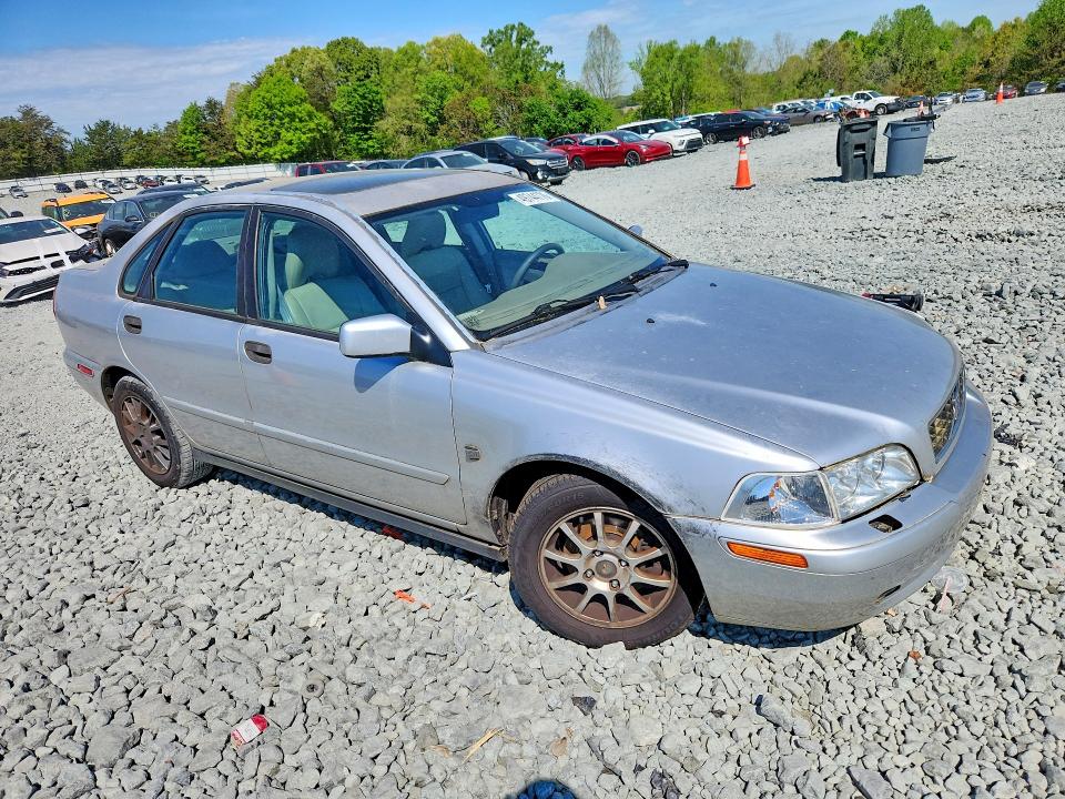 2004 Volvo S40 VIN YV1VS275X4F034523 COPART salvage auction — NORMAL WEAR, Nc - Dealer Only Clean Title, sold $150 on 2026-07-15 (photo 4)