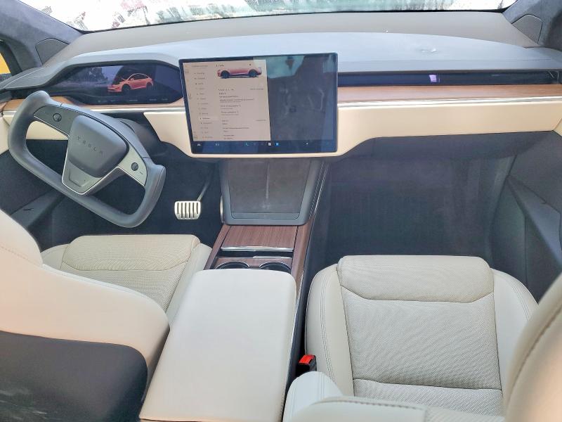 2022 Tesla Model x VIN 7SAXCAE54NF357614 COPART salvage auction — FRONT END, Salvage Title, sold $18,900 on 2026-10-13 (photo 8)