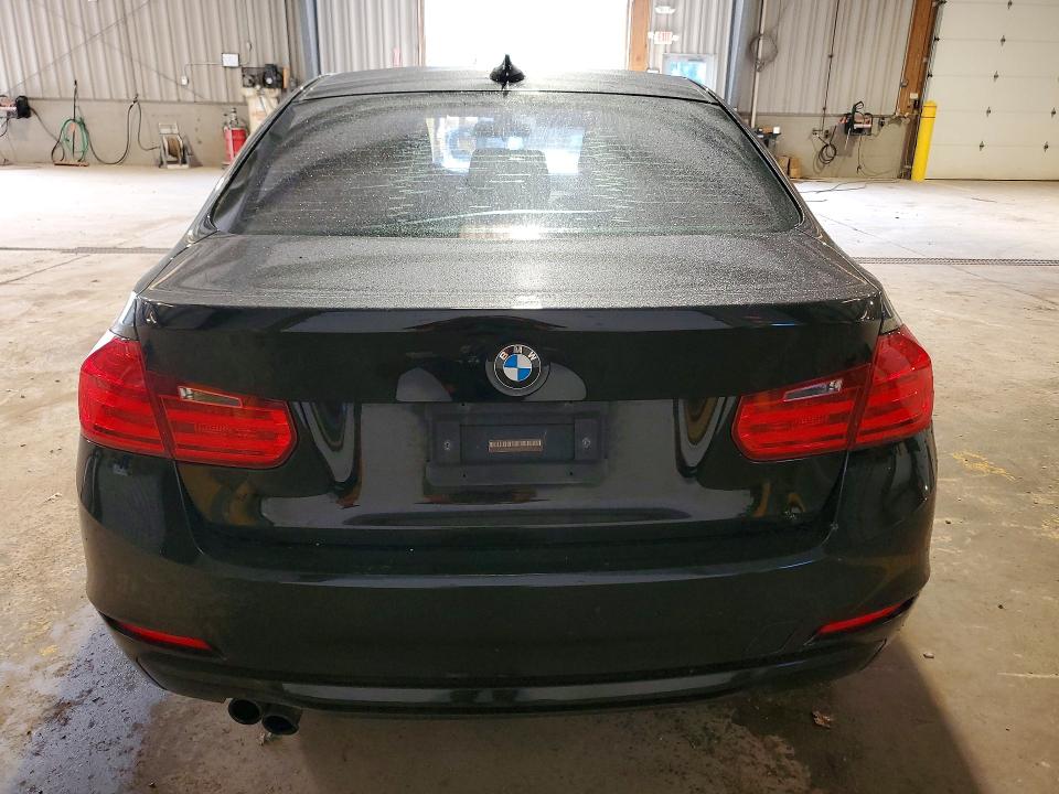 2013 BMW 3er VIN WBA3B5G55DNP41210 COPART salvage auction — NORMAL WEAR, Salvage Title, sold $3,000 on 2026-07-22 (photo 6)