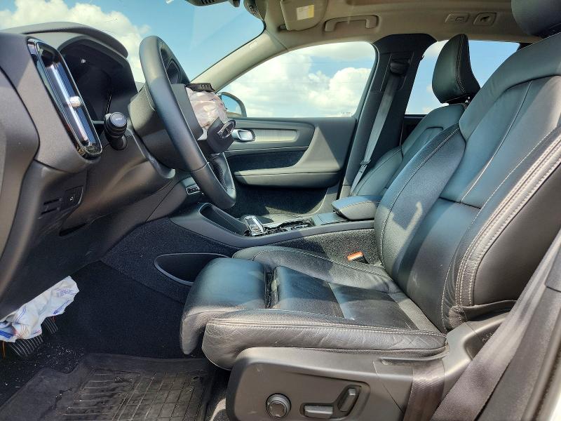 2023 Volvo Xc40 VIN YV4L12UX2P2977293 COPART salvage auction — FRONT END, Tx - Salvage Vehicle Title, sold $2,300 on 2026-07-01 (photo 7)