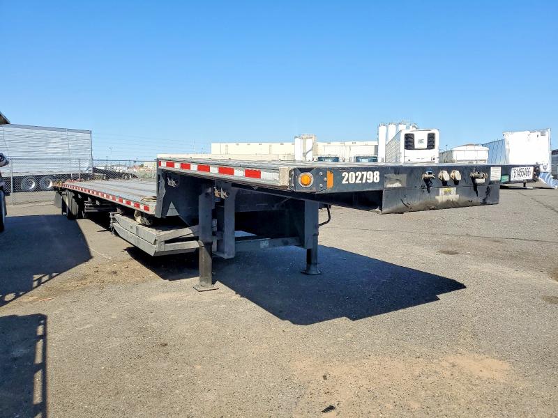 2016 Fontaine Flatbed trailer VIN 13N2532C8G1511734 COPART salvage auction — UNDERCARRIAGE, WA - BILL OF SALE, sold $11,900 on 2026-07-09 (photo 1)