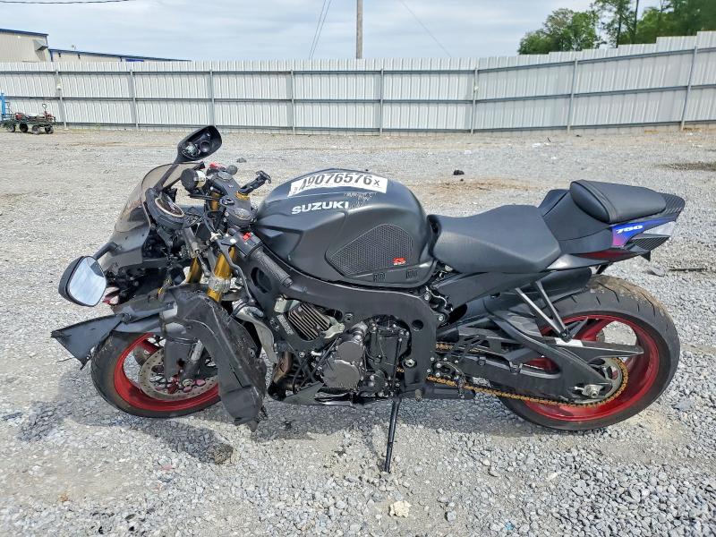 2026 Suzuki Gsx-r VIN JS1GR7MAXT7100063 COPART salvage auction — FRONT END, Nc - Salvage Certificate Of Title, sold $625 on 2026-07-30 (photo 3)