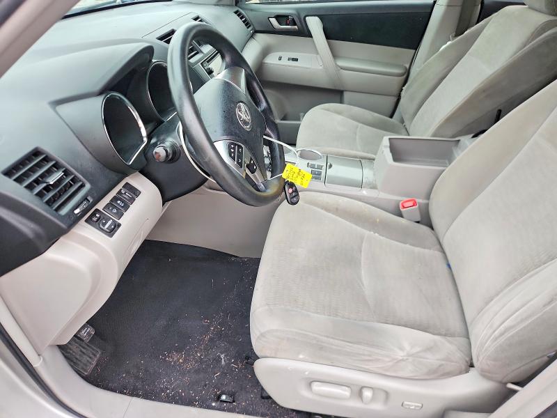2013 Toyota VIN 5TDZA3EHXDS032008 COPART salvage auction — SIDE, Tx - Salvage Vehicle Title, sold $3,200 on 2026-07-09 (photo 7)