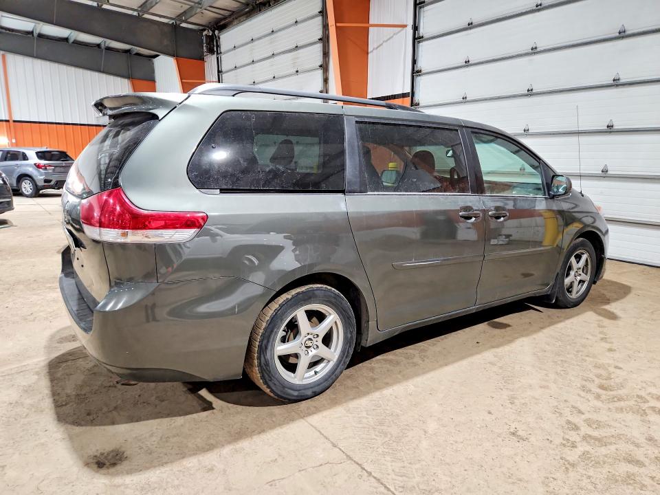 2013 Toyota Sienna VIN 5TDKK3DC2DS283125 COPART salvage auction — HAIL, Salvage Title, sold $4,400 on 2026-08-04 (photo 3)