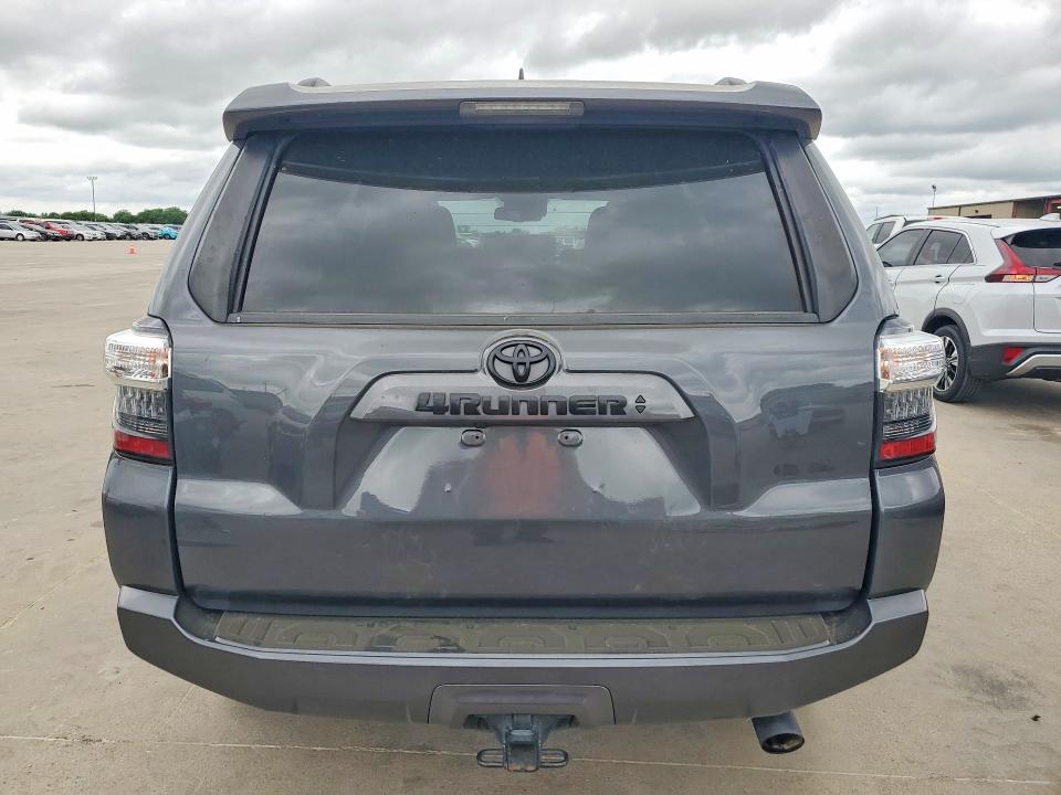 2022 Toyota 4runner VIN JTENU5JR4N5986529 COPART salvage auction — FRONT END, Tx - Salvage Vehicle Title, sold $16,200 on 2026-07-09 (photo 6)