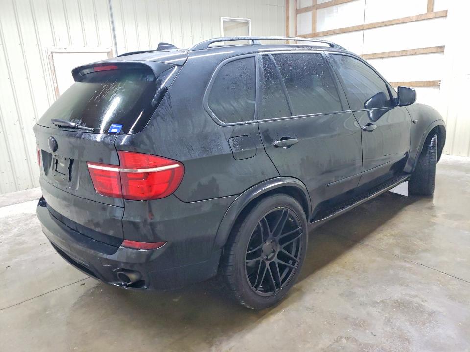 2013 BMW X5 VIN 5UXZV4C5XD0B05823 COPART salvage auction — VANDALISM, TN, sold $575 on 2026-07-23 (photo 3)