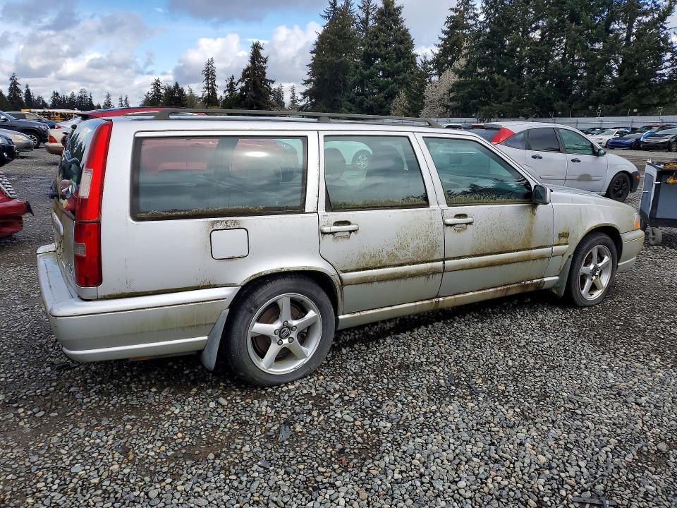 1998 Volvo V70 VIN YV1LW5244W2474193 COPART salvage auction — MINOR DENT/SCRATCHES, WA - VEHICLE CERT OF OWNERSHIP-TITL, sold $125 on 2026-07-21 (photo 3)