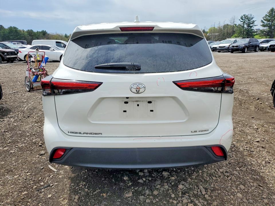 2021 Toyota Highlander VIN 5TDBZRBH8MS533321 COPART salvage auction — FRONT END, MD - CERT OF SALVAGE > 75% DAMAGE, sold $14,000 on 2026-07-06 (photo 6)