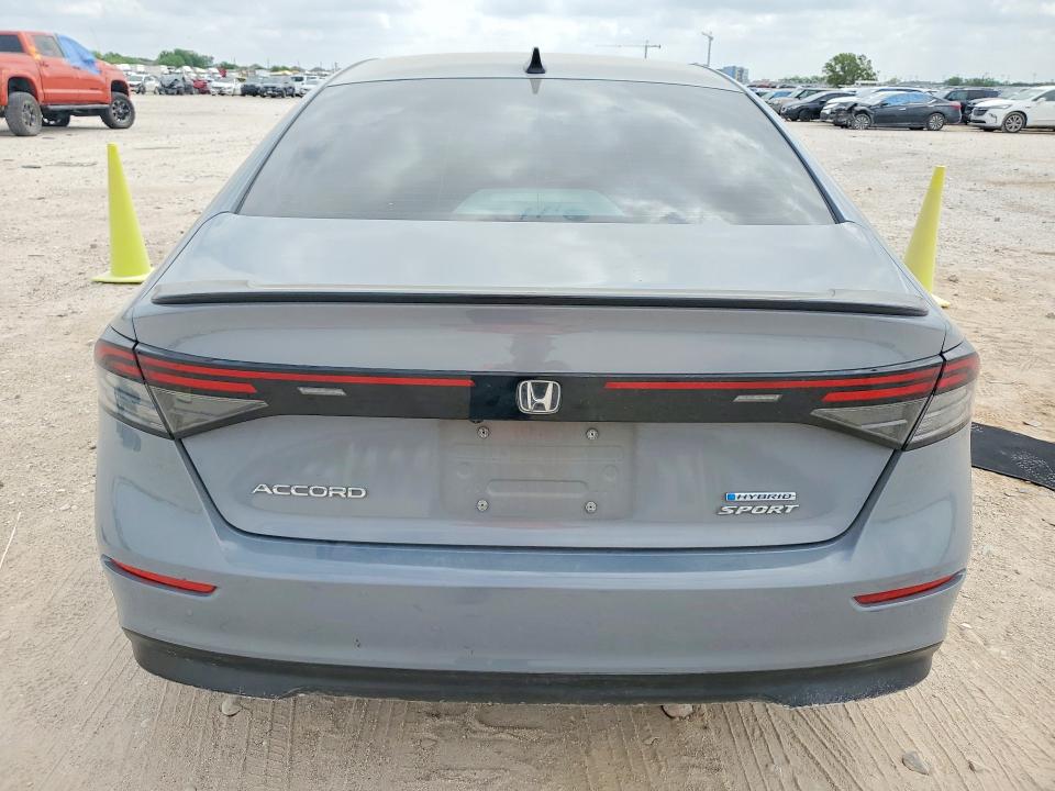 2024 Honda Accord VIN 1HGCY2F51RA072757 COPART salvage auction — SIDE, Tx - Salvage Vehicle Title, sold $7,800 on 2026-07-02 (photo 6)