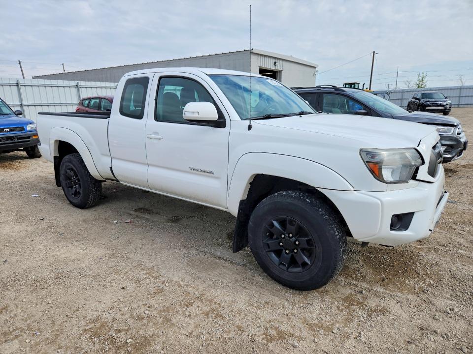 2014 Toyota Tacoma VIN 5TFUX4EN1EX024914 COPART salvage auction — FRONT END, Ia - Cert Of Title-Salvage Title, sold $8,400 on 2026-07-15 (photo 4)