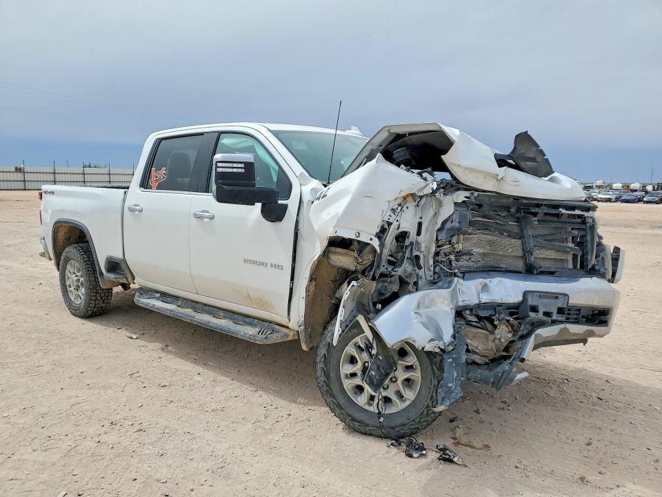 2020 Chevrolet Silverado VIN 1GC4YPEY9LF270105 COPART salvage auction — FRONT END, TX - SALVAGE VEHICLE TITLE, sold $10,200 on 2026-07-27 (photo 4)