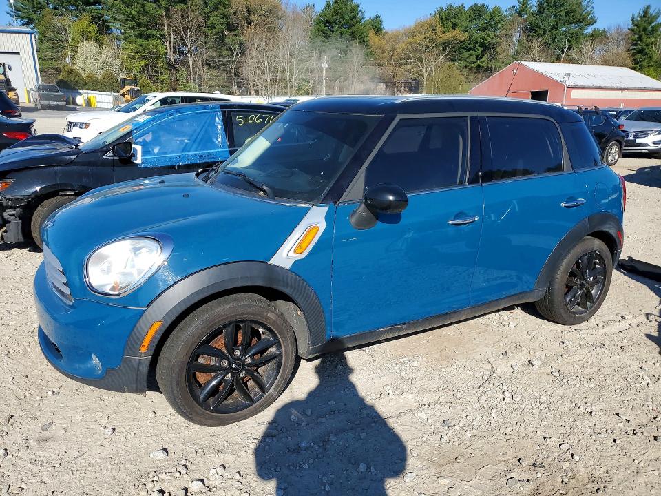 2012 Mini Cooper VIN WMWZB3C50CWM30619 COPART salvage auction — MINOR DENT/SCRATCHES, MA, sold $400 on 2026-07-09 (photo 1)