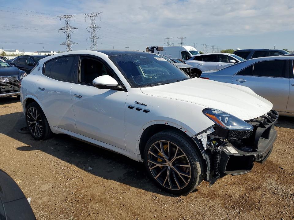 2023 Maserati VIN ZN682AVM0P7427208 COPART salvage auction — FRONT END, Il - Salvage Certificate, sold $17,700 on 2026-07-28 (photo 4)