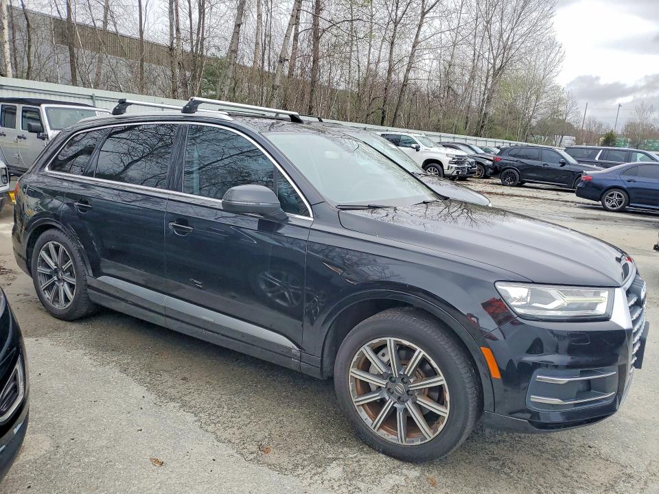 2017 Audi Q7 VIN WA1LAAF78HD004316 COPART salvage auction — MINOR DENT/SCRATCHES, Ma - Certificate Of Title (P), sold $5,700 on 2026-07-29 (photo 4)