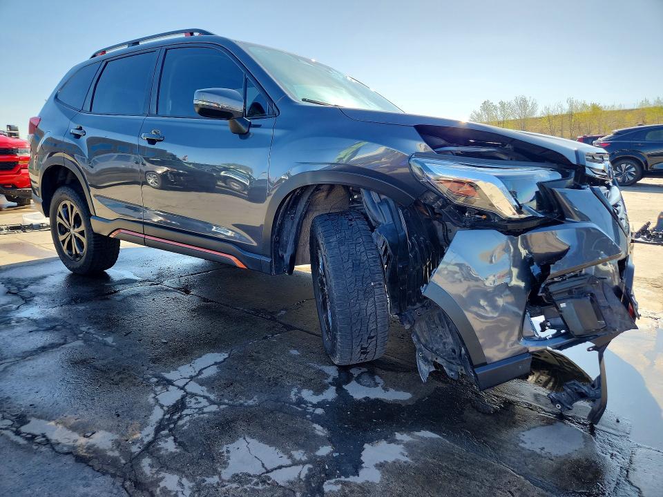 2023 Subaru Forester VIN JF2SKAJC1PH502756 COPART salvage auction — FRONT END, Tx - Certificate Of Title, sold $300 on 2026-07-20 (photo 4)