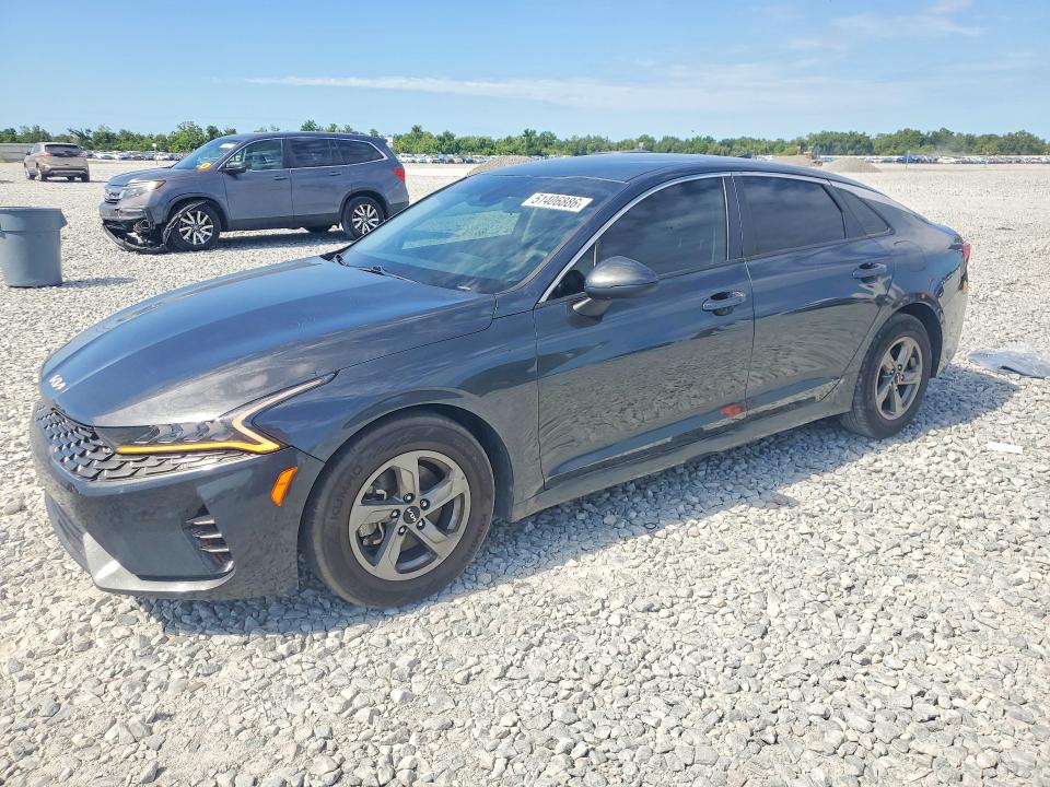 2022 Kia K5 VIN 5XXG14J28NG151208 COPART salvage auction — SIDE, Fl - Cert Of Title Slvg Rebuildable, sold $7,500 on 2026-07-28 (photo 1)