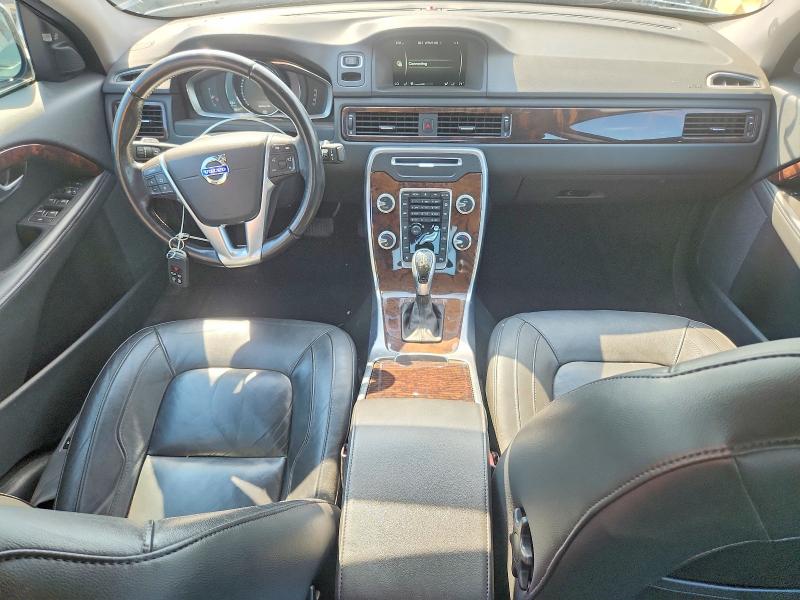 2015 Volvo S80 VIN YV140MAK6F1186150 COPART salvage auction — FRONT END, In - Cert Of Title-Salvage Title, sold $1,300 on 2026-08-03 (photo 8)