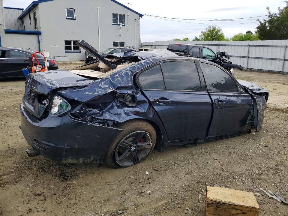 2013 BMW 3er VIN WBA3B5C53DF595048 COPART salvage auction — ROLLOVER, Nj - Cert Of Title-Salvage, sold $400 on 2026-07-13 (photo 3)