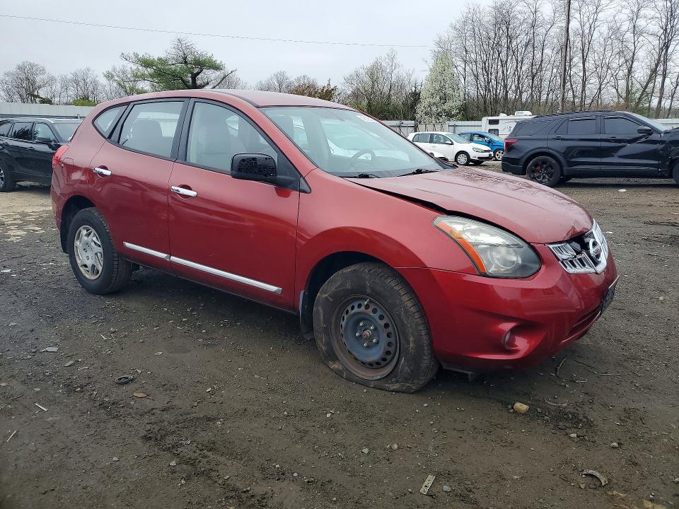 2015 Nissan Rogue VIN JN8AS5MT1FW152802 COPART salvage auction — VANDALISM, Nj - Cert Of Title-Salvage, sold $375 on 2026-07-27 (photo 4)