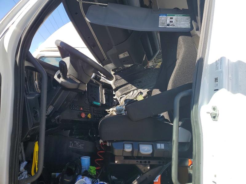 2025 Freightliner Cascadia VIN 3AKJHHDR7SSWB6910 COPART salvage auction — ALL OVER, UT - SALVAGE CERTIFICATE, sold $33,000 on 2026-07-16 (photo 6)
