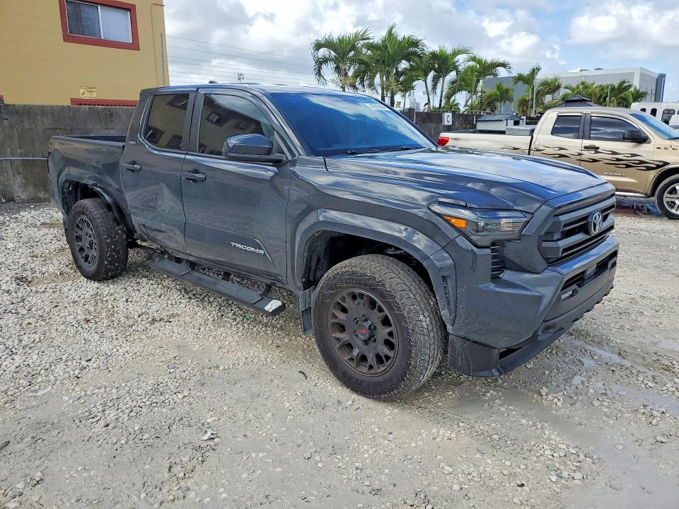 2026 Toyota Tacoma VIN 3TMKB5FN2TM059880 COPART salvage auction — SIDE, Fl - Cert Of Title Slvg Rebuildable, sold $16,700 on 2026-07-02 (photo 4)