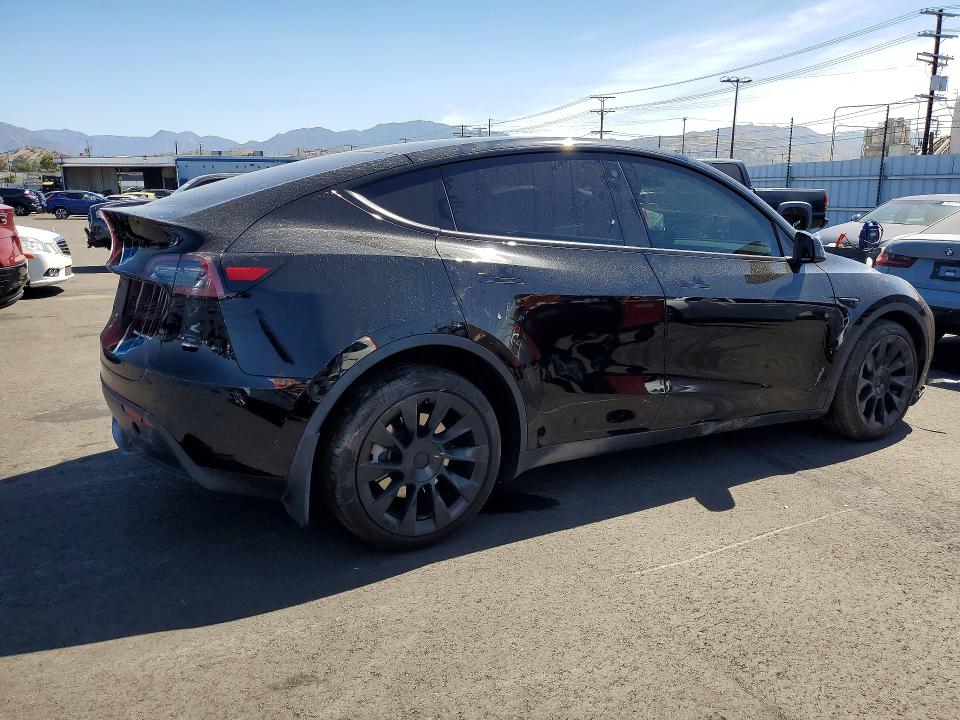2023 Tesla Model y VIN 7SAYGDEE2PA109906 COPART salvage auction — FRONT END, CA, sold $6,500 on 2026-07-27 (photo 3)