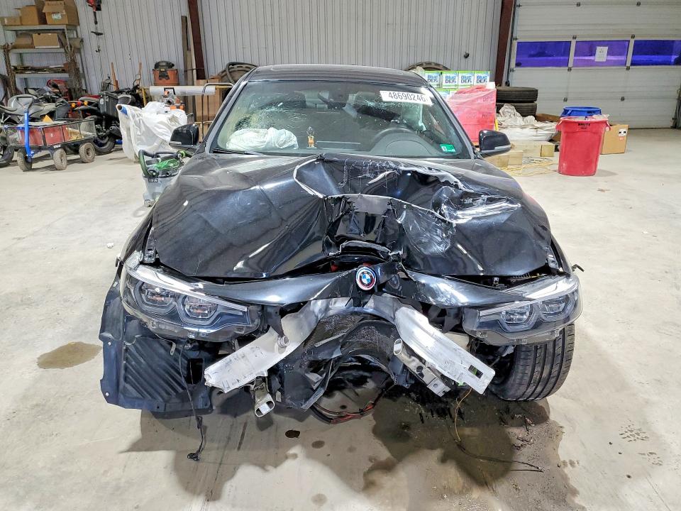 2017 BMW VIN WBA4R9C52HK680564 COPART salvage auction — FRONT END, Md - Cert Of Salvage > 75% Damage, sold $675 on 2026-08-07 (photo 5)
