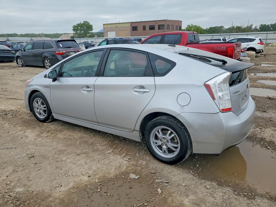 2010 Toyota Prius VIN JTDKN3DU3A0108705 COPART salvage auction — NORMAL WEAR, MO - DEALER ONLY CLEAN TITLE, sold $1,050 on 2026-07-30 (photo 2)