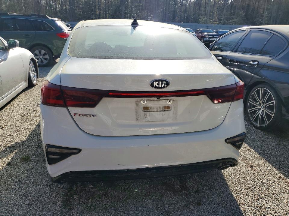 2019 Kia Forte VIN 3KPF24AD3KE077680 COPART salvage auction — NORMAL WEAR, Va - Certificate Of Title, sold $5,000 on 2026-07-10 (photo 6)