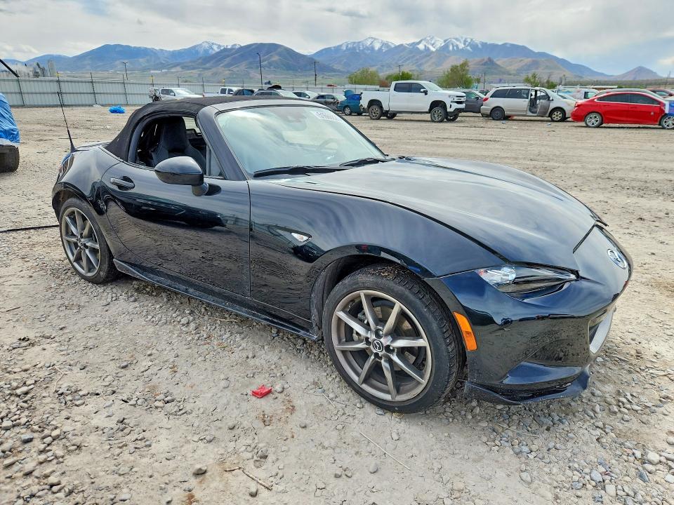 2022 Mazda Mx-5 VIN JM1NDAD7XN0506241 COPART salvage auction — SIDE, Ut - Salvage Certificate, sold $4,600 on 2026-07-24 (photo 4)