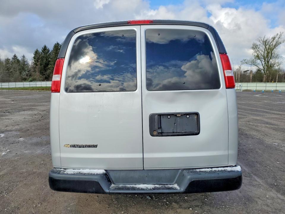 2025 Chevrolet Express VIN 1GAZGNFP1S1262331 COPART salvage auction — FRONT END, Dc - Government Salvage (P), sold $12,100 on 2026-07-27 (photo 6)