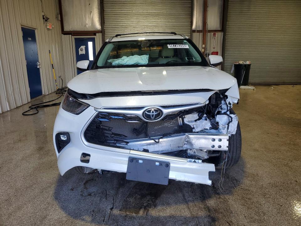 2023 Toyota Highlander VIN 5TDKDRAHXPS005543 COPART salvage auction — FRONT END, In - Certificate Of Title, sold $13,700 on 2026-07-02 (photo 5)