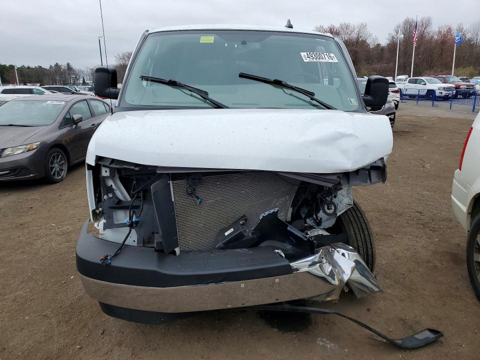 2023 Chevrolet Express 3500 VIN 1GAZGNFP2P1151505 COPART salvage auction — FRONT END, CT - CERT OF TITLE-SALVAGE, sold $2,850 on 2026-07-09 (photo 5)