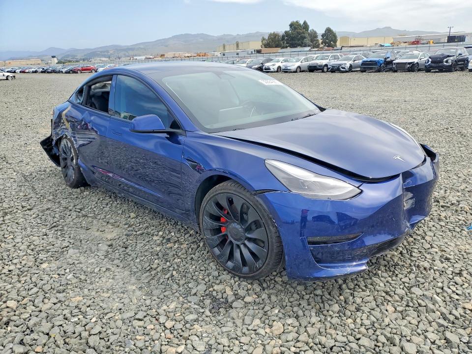2022 Tesla Model 3 VIN 5YJ3E1EC0NF298176 COPART salvage auction — SIDE, CA - SALVAGE CERTIFICATE, sold $5,300 on 2026-07-02 (photo 4)