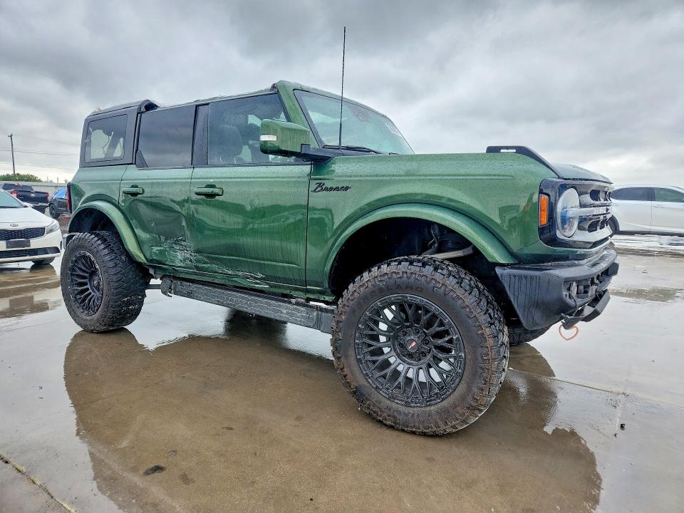 2024 Ford Bronco VIN 1FMEE8BP2RLA13260 COPART salvage auction — SIDE, Tx - Salvage Vehicle Title, sold $12,600 on 2026-07-02 (photo 4)