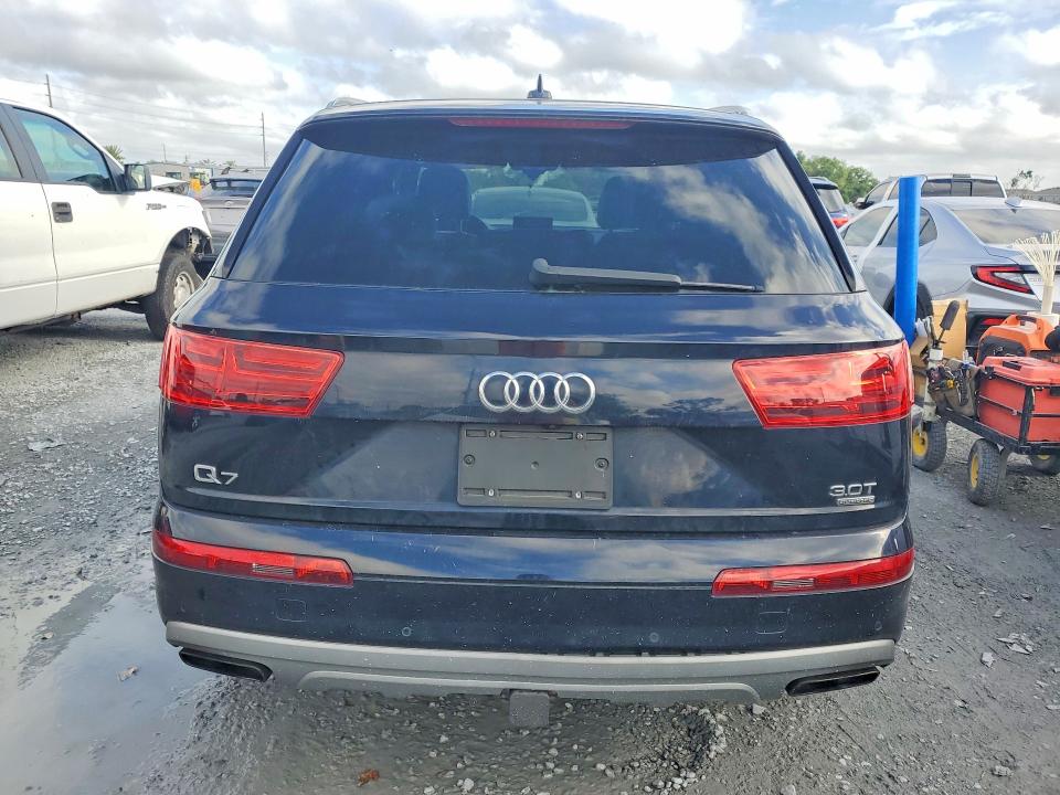 2018 Audi Q7 VIN WA1VAAF74JD006921 COPART salvage auction — NORMAL WEAR, Fl - Certificate Of Title, sold $4,150 on 2026-07-28 (photo 6)