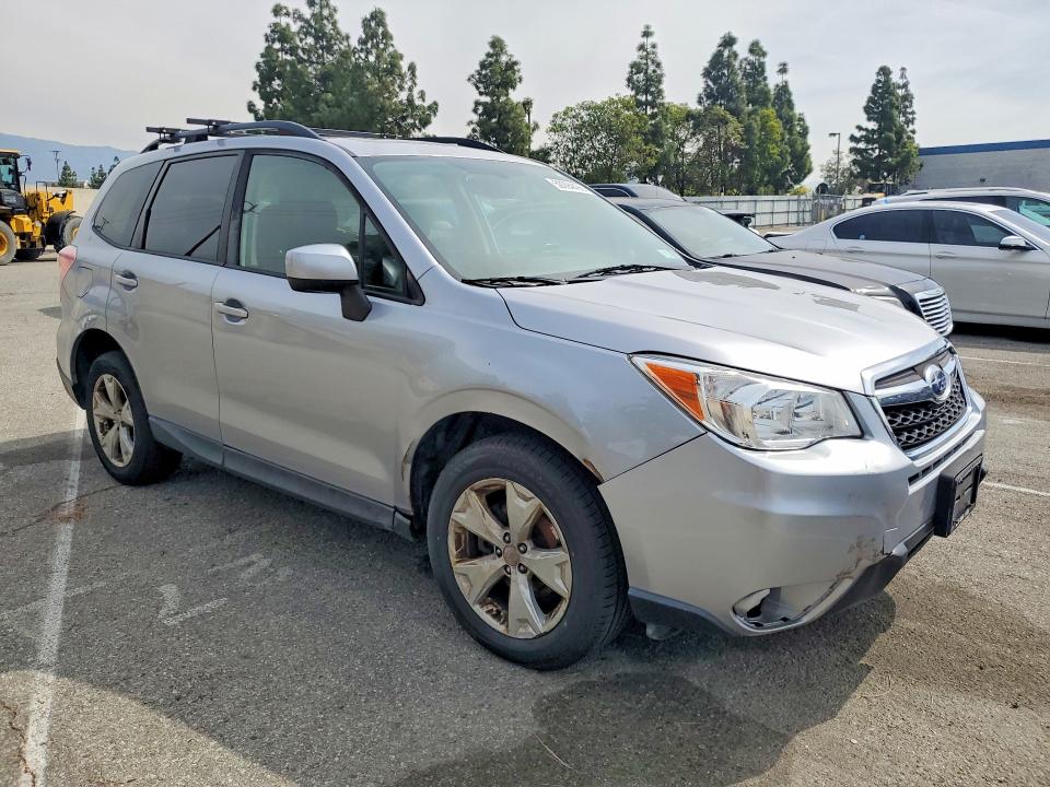 2015 Subaru Forester VIN JF2SJADC3FH833545 COPART salvage auction — FRONT END, Ny - Dis/Dlr/Exp Clean Title, sold $2,200 on 2026-07-21 (photo 4)