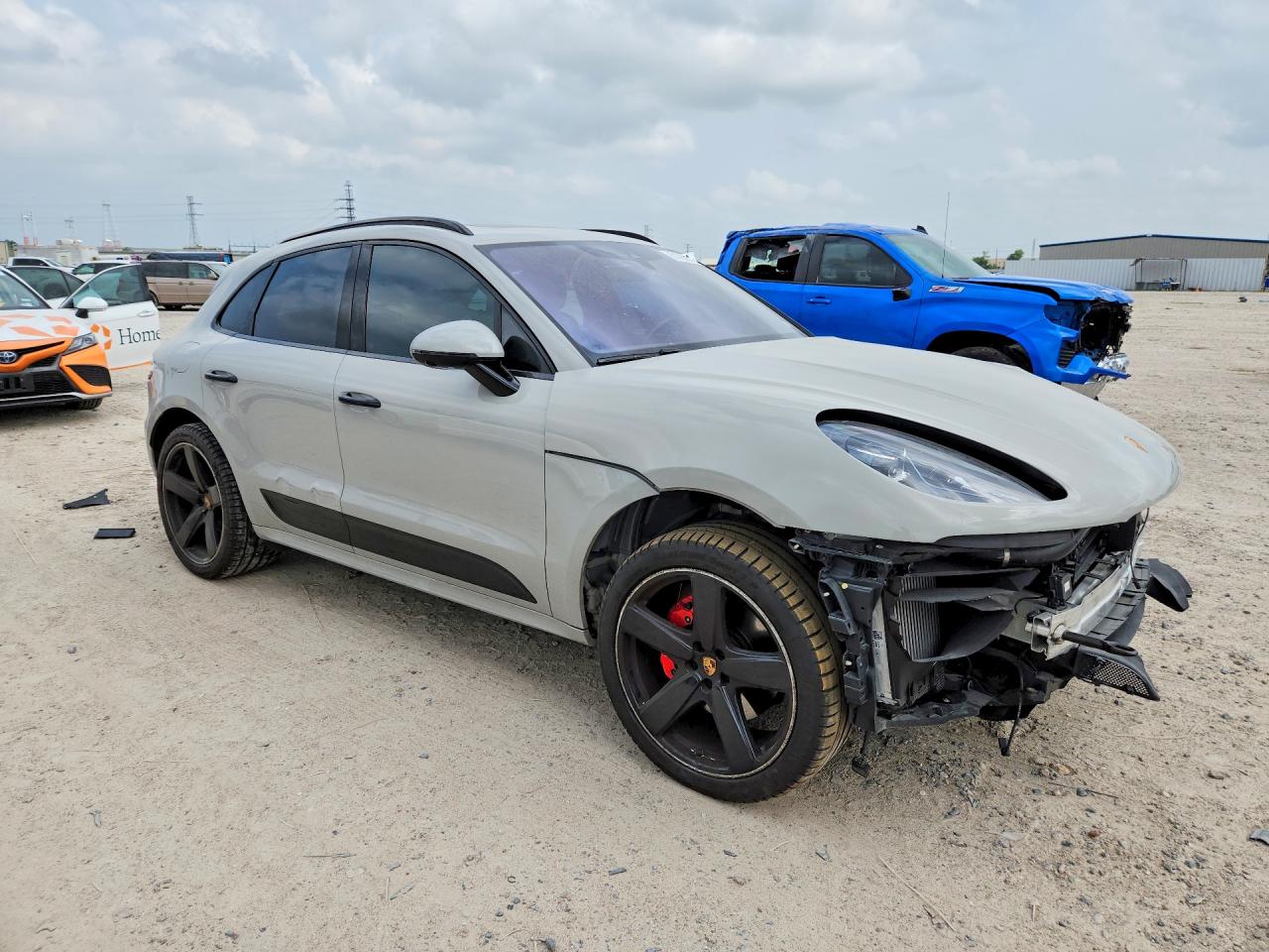 2021 Porsche Macan VIN WP1AG2A57MLB50678 COPART salvage auction — Front End, TX - SALVAGE VEHICLE TITLE, sold $27,250 on 2026-07-07 (photo 4)