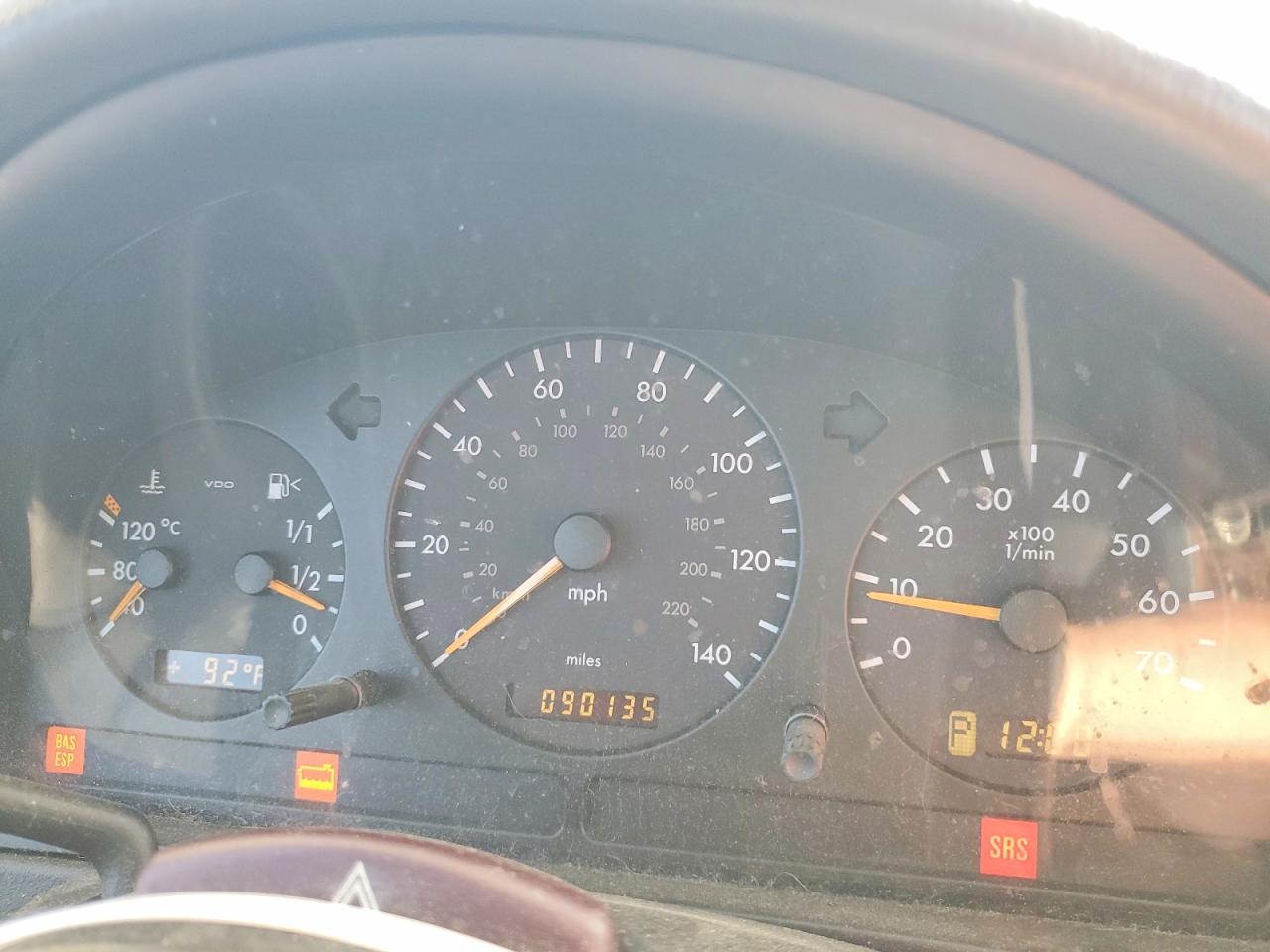 2000 Mercedes-Benz ML-Class VIN 4JGAB54E6YA221301 COPART salvage auction — Minor Dent/Scratches, VA - CERTIFICATE OF TITLE, sold $500 on 2026-07-01 (photo 9)