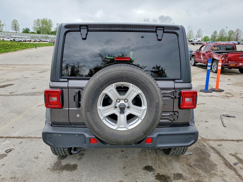 2019 Jeep Wrangler unlimited VIN 1C4HJXDG4KW507371 COPART salvage auction — MINOR DENT/SCRATCHES, MO - CERTIFICATE OF TITLE, sold $10,100 on 2026-07-16 (photo 6)