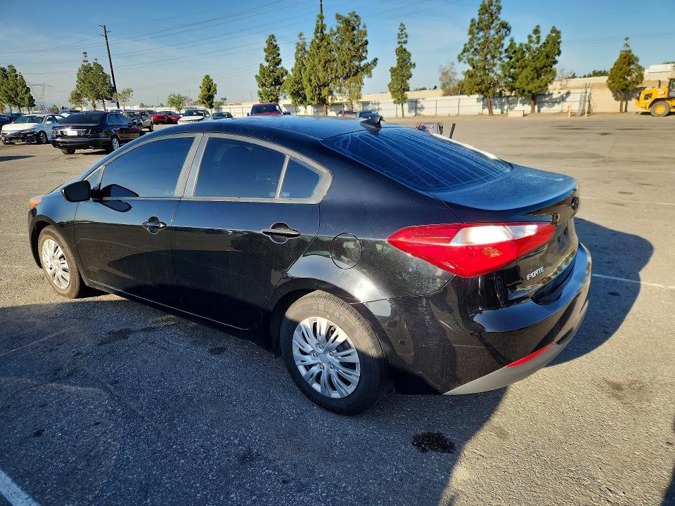 2016 Kia Forte VIN KNAFK4A62G5550552 COPART salvage auction — MECHANICAL, Ca - Dis/Dlr/Exp Only Clean Title, sold $800 on 2026-07-07 (photo 2)