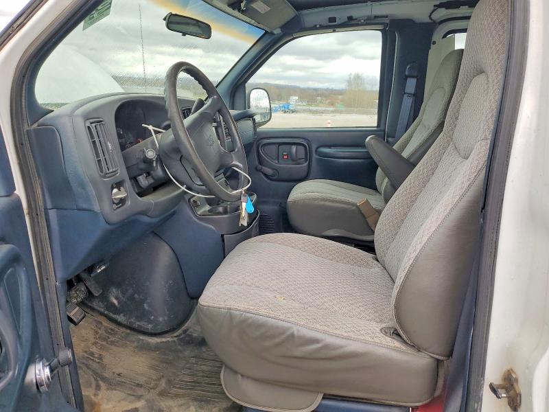 1997 Gmc Savana VIN 1GTFG15R5V1058528 COPART salvage auction — FRONT END, MI - CERTIFICATE OF TITLE, sold $200 on 2026-07-09 (photo 7)