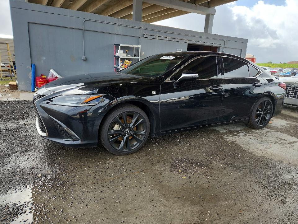 2023 Lexus Es 350 VIN 58AJZ1B19PU141078 COPART salvage auction — MINOR DENT/SCRATCHES, FL - CERTIFICATE OF TITLE (P), sold $18,800 on 2026-07-28 (photo 1)