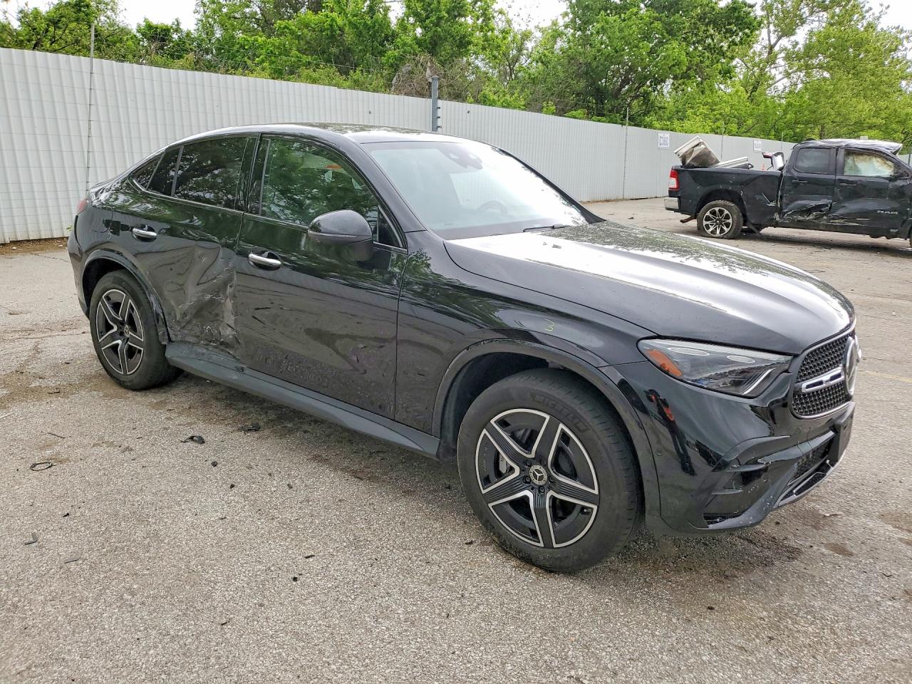 2024 Mercedes-Benz GLC-Class VIN W1NKJ4HB1RF129502 COPART salvage auction — Side, MO - SALVAGE CERTIFICATE OF TITLE, sold $39,000 on 2026-06-30 (photo 4)