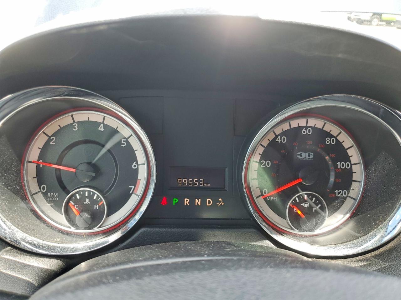 2014 Dodge Grand Caravan VIN 2C4RDGCGXER462608 COPART salvage auction — Normal Wear, HI - CERT OF TITLE-REPOSSESSION, sold $1 on 2026-06-29 (photo 9)