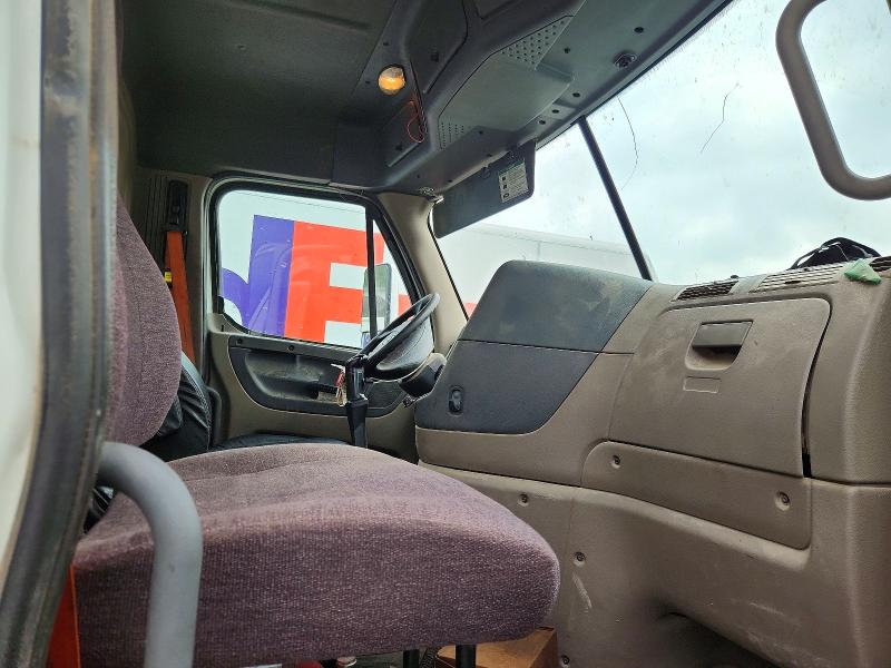 2012 Freightliner Cascadia VIN 1FUJGEBG7CLBP0118 COPART salvage auction — FRONT END, LA - CERT OF TITLE-SALVAGE, sold $5,200 on 2026-09-03 (photo 5)