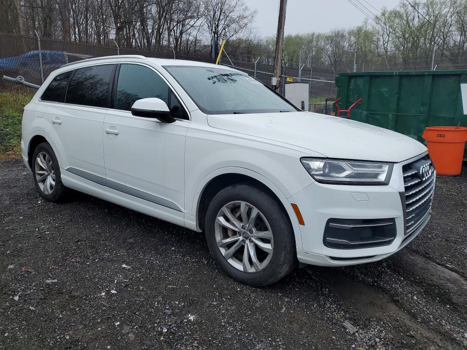2017 Audi Q7 VIN WA1LAAF7XHD018525 COPART salvage auction — FRONT END, Md - Certificate Of Title, sold $4,400 on 2026-07-02 (photo 4)