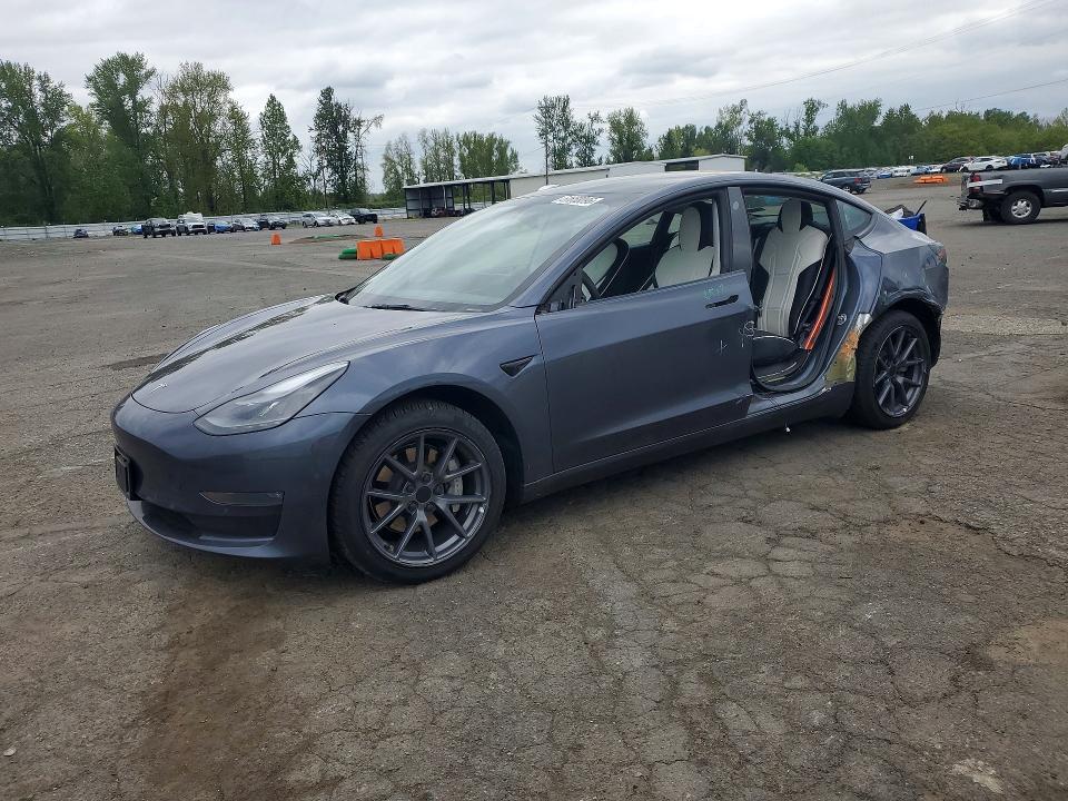 2022 Tesla Model 3 VIN 5YJ3E1EBXNF355409 — COPART salvage auction photo