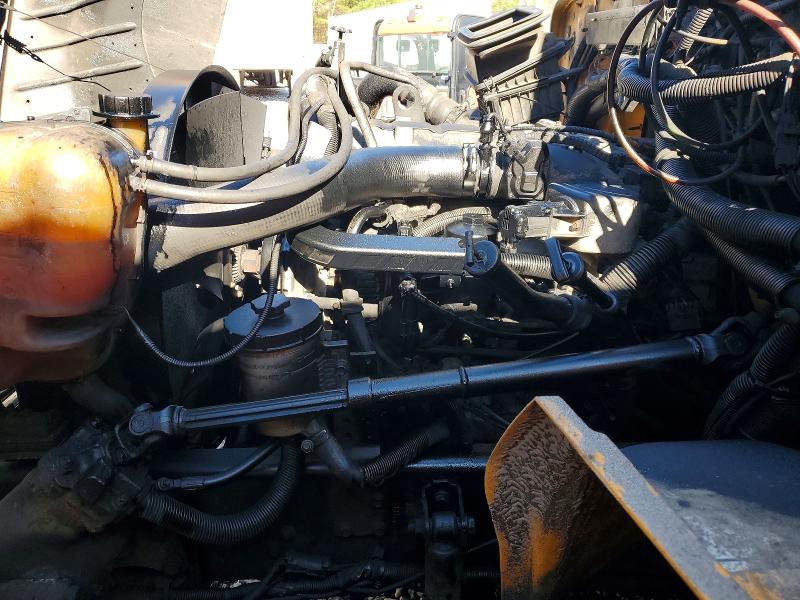 2014 Ic VIN 4DRBUAAN6EB778808 COPART salvage auction — MINOR DENT/SCRATCHES, Ct - Certificate Of Title, sold $1,600 on 2026-09-09 (photo 9)